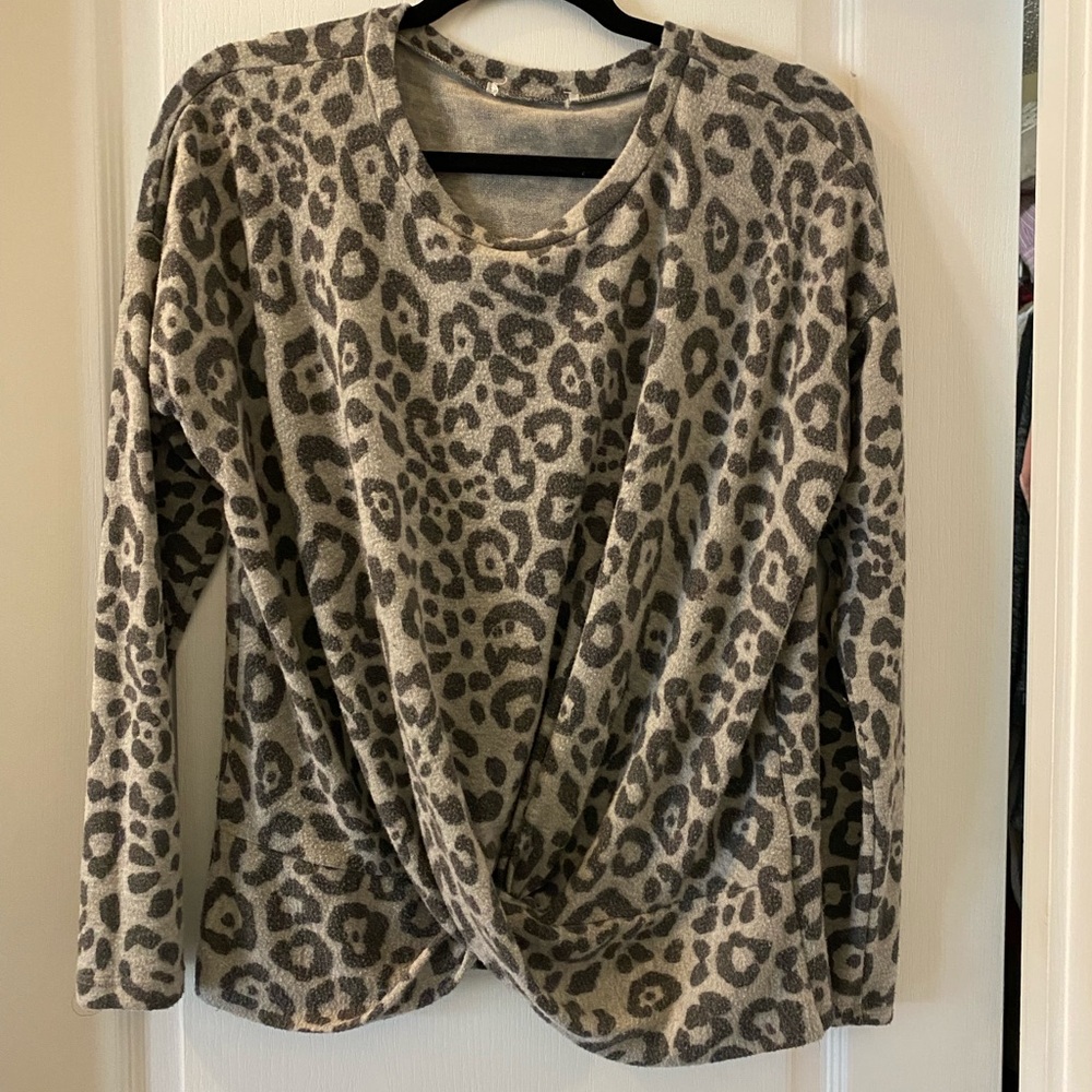 Leopard Print Twist Front Top